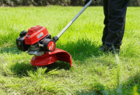 Mesin pemotong rumput Tanaka TCG27 untuk area pertanian Mesin pemotong rumput Tanaka TCG27 untuk area pertanian